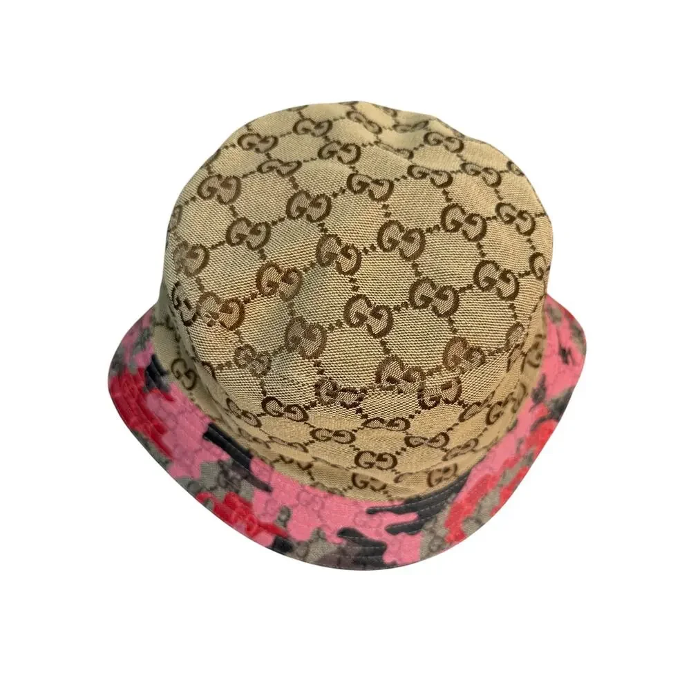 NWT Gucci GG Supreme Canvas Bucket Hat M 58cm Pink Red Camo Unisex
